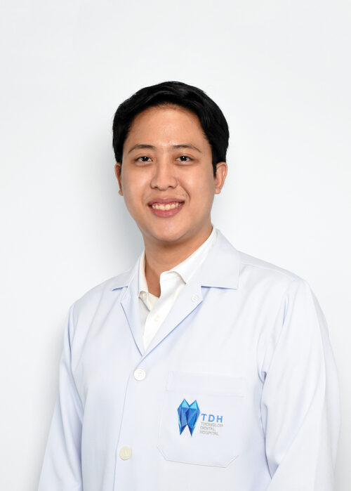 Dr.Tanatat Chompuming